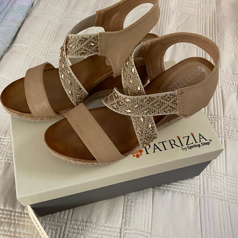 Patrizia by Spring Step shoes (7 1/2 - 8)